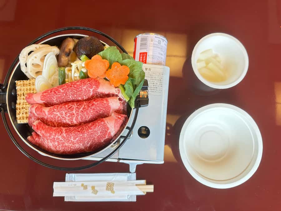Tokyo: Yakatabune Dinner Cruise with Japanese Show & Drinks - Sukiyaki at your table