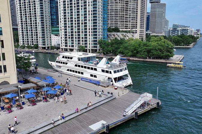 Toronto Premier Brunch Cruise on Odyssey in Toronto Harbour - Seating and the Window-Seat Question