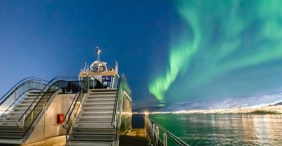 Tromsø: Aurora Dinner Cruise by Hybrid-Electric Catamaran - Meeting the boat at Kaigata 6