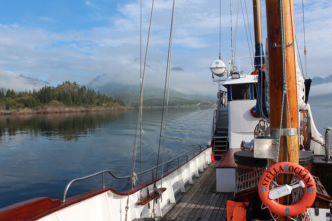 Tromsø Luxury Summer Fjord Cruise with Lunch - The optional hot tub upgrade