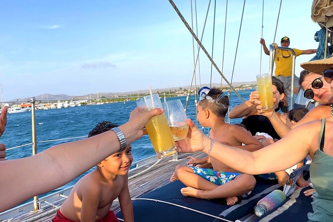 Tropical Dream Snorkel and Dinner Sail in Aruba - A private day on Aruba’s coast