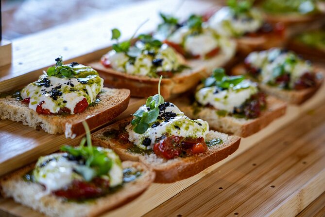 Unlimited brunch cruise on the Seine - The rooftop is the real sightseeing advantage