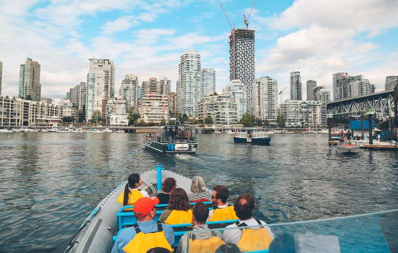 Vancouver: Bowen Island Boat Cruise with Dinner - Dinner at a Bowen Island restaurant