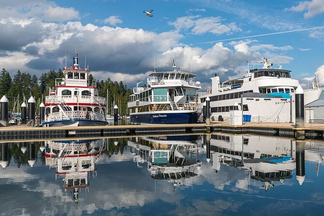 Vancouver - Brunch and Lunch Cruise - Reserved tables make lunch easy