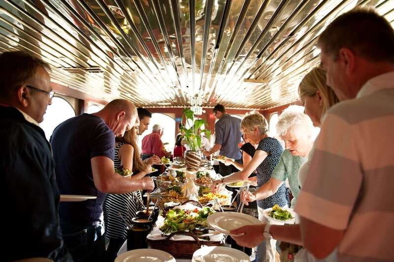 Vancouver: Evening Cruise with Dinner Buffet - Who should book this dinner cruise?
