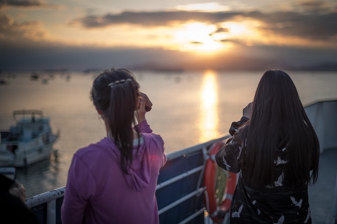 Vancouver Evening Dinner Cruise - Dinner: what the West Coast buffet offers