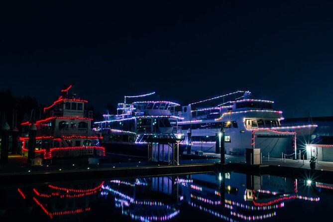 Vancouver Holiday Festive Dinner Cruises - What the buffet dinner adds to the evening