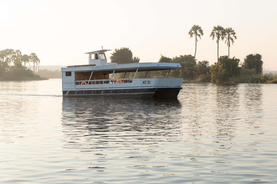 Victoria Falls: 2-Hour Zambezi River Lunch Cruise - Food, drinks, and the value of a proper lunch