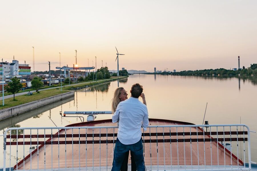Vienna: 3-Course Evening Dinner Cruise - The Best Time to See the River