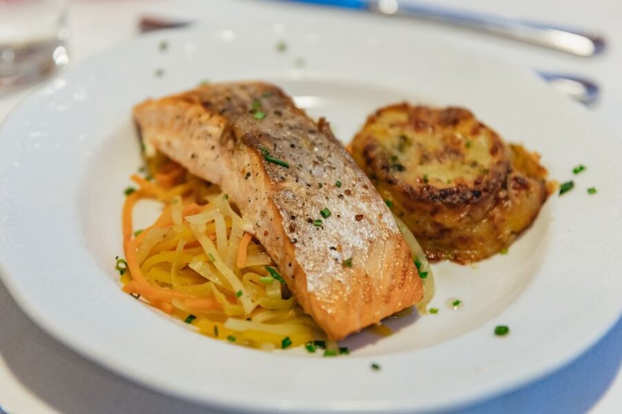 Vienna: 3-Course Evening Dinner Cruise - Is $85 Good Value for Three Hours?