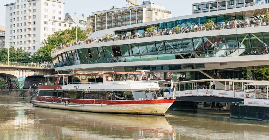 Vienna: 3-Course Evening Dinner Cruise - Family Details and Who Will Enjoy It Most