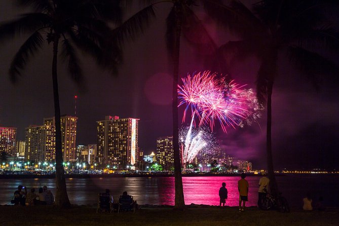 Waikiki Fireworks Dinner Cruise: Sail & Sparkle on Friday Nights - Who will enjoy this cruise most