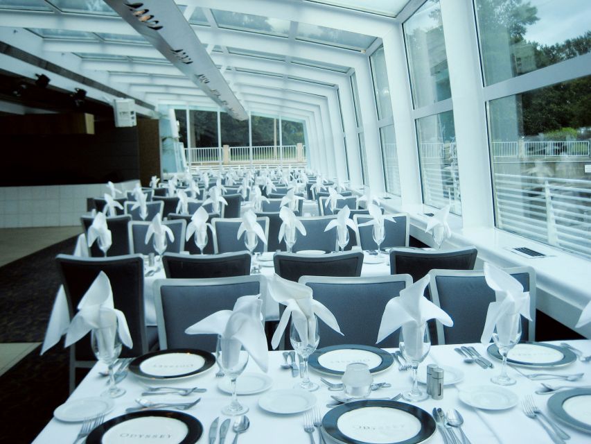 Washington DC: Christmas Eve Gourmet Brunch or Dinner Cruise - The brunch menu, from breakfast to carved meats