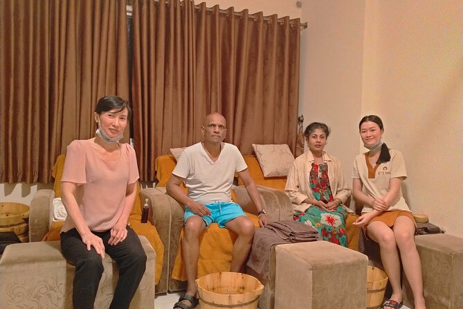 Water Puppet Show/ Foot Massage - Dinner Cruise Saigon Night Private Tour - Boarding at Bến Bạch Đằng