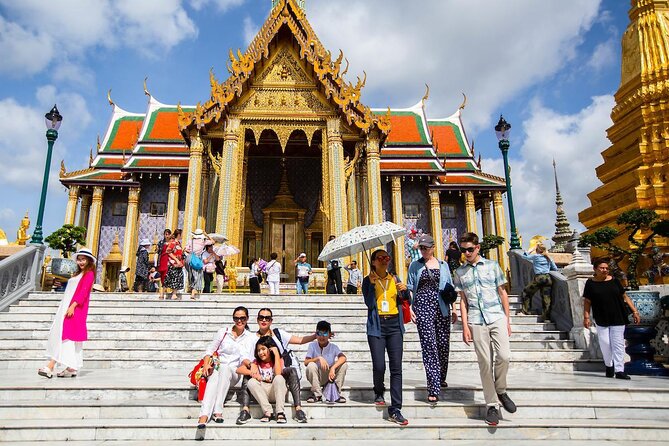 White Orchid Dinner Cruise at Bangkok with Pickup & Live Music - Bangkok by boat, buffet, and stage show
