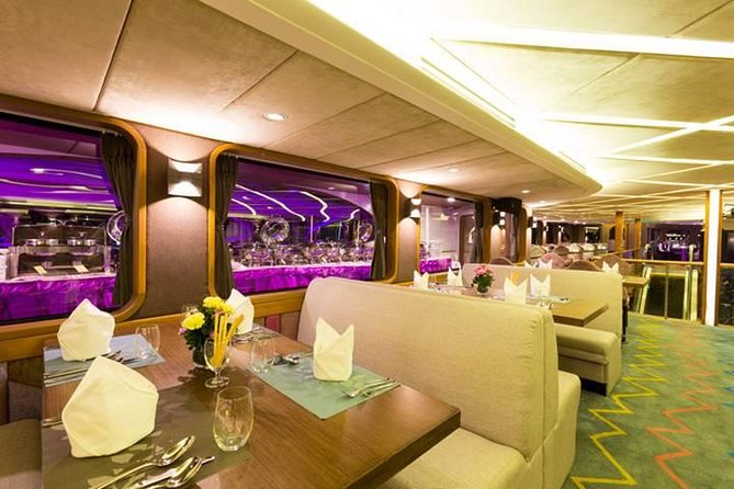 Wonderful Pearl Dinner Cruise - Dinner: broad choice, mixed value