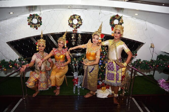 Wonderful Pearl Dinner Cruise in Bangkok - Twilight departure gives you two views of Bangkok