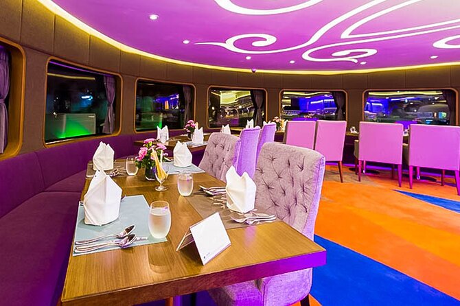 Wonderful Pearl: Evening Dinner Cruise on Chao Phraya River - Seating, decks, and the best place to spend your time