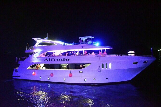 Yacht Cruise with Dinner & Oriental Show - A note about unexpected fees