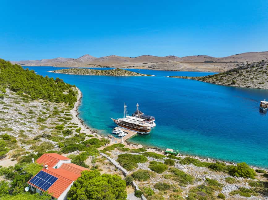 Zadar: Kornati and Telascica Cruise with Lunch and Tickets - Lojena Cove on Levrnaka Island